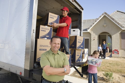 Storage and moving support for house removals in Woolwich