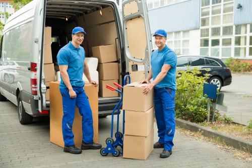 Flexible self storage options in Woolwich for moving and renovation